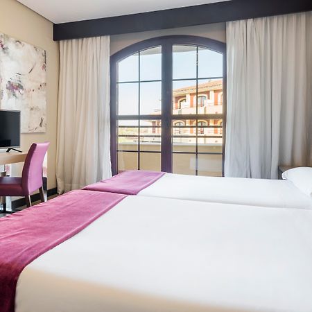 Ilunion Golf Badajoz Hotell Eksteriør bilde