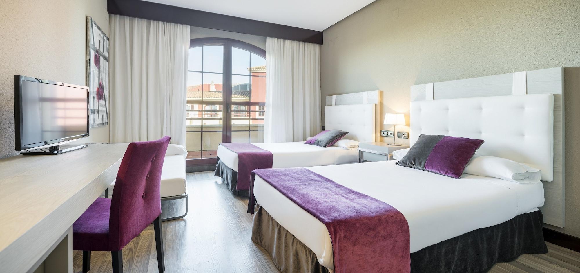 Ilunion Golf Badajoz Hotell Eksteriør bilde