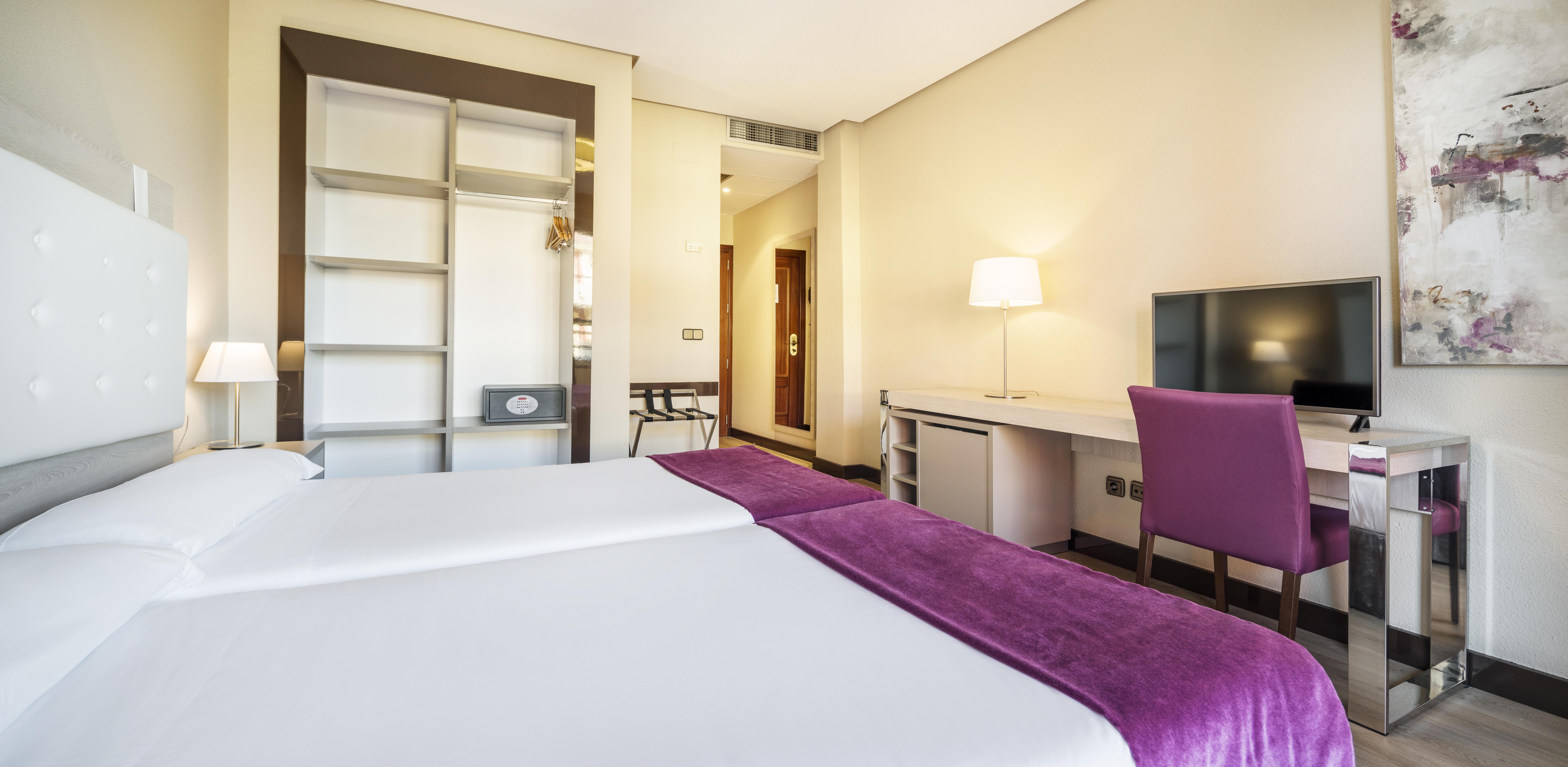 Ilunion Golf Badajoz Hotell Eksteriør bilde